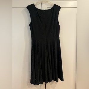 Lovely eyelet type London Style Collection zippered dress.